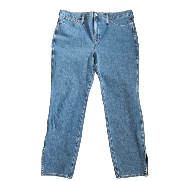Madewell 11" Roadtripper Jeans in Pomona Wash Sz 33 - Picture 1 of 10
